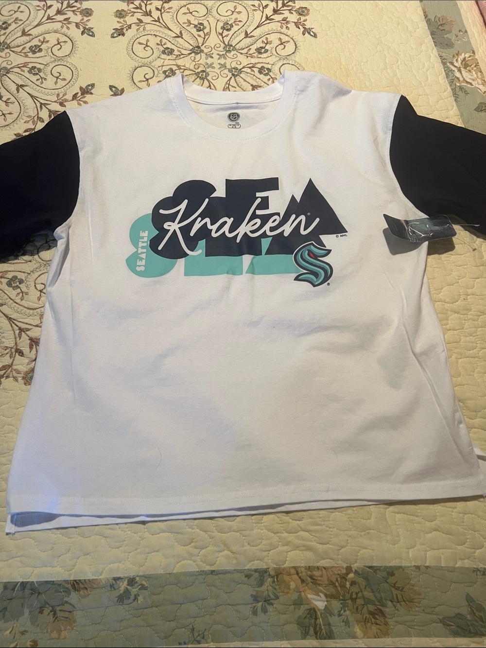 NFL Seattle Kraken Short Sleeve Tee in White, Black & Teal Accent